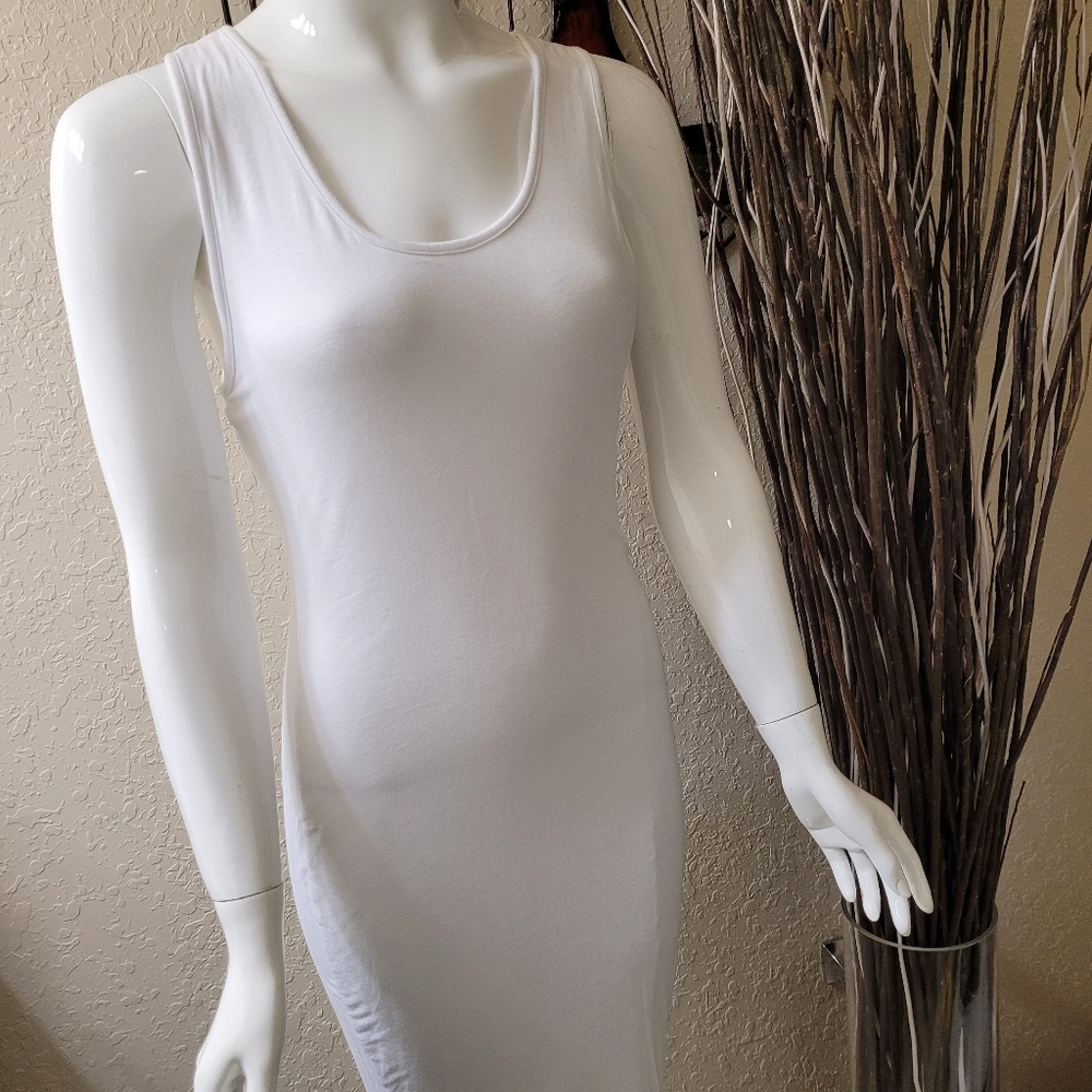 Goodtime, White Sleeveless Stretch Dress